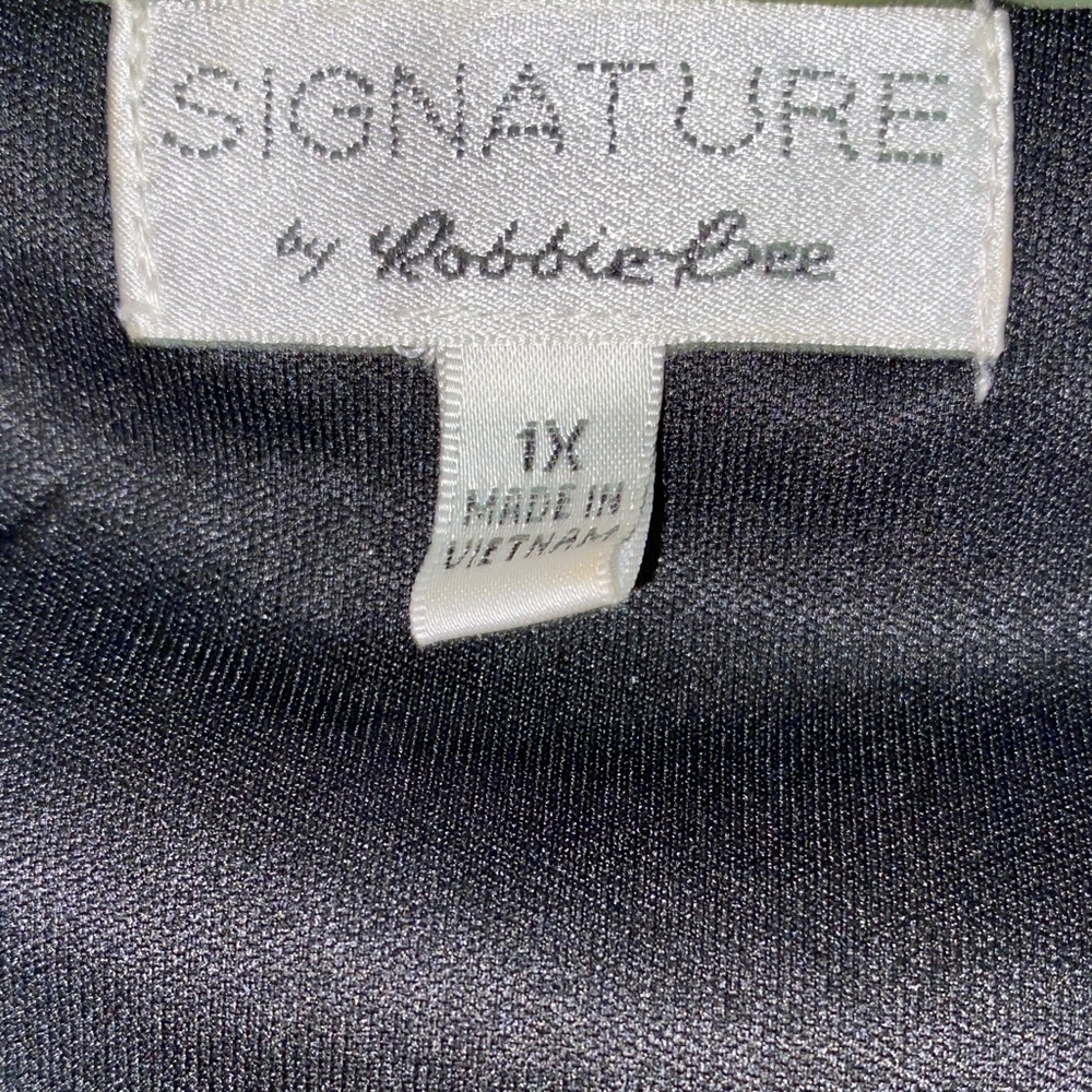 Signature by Robbie Bee • Floral • Quarter Sleeve •Dress - Picture 3 of 5